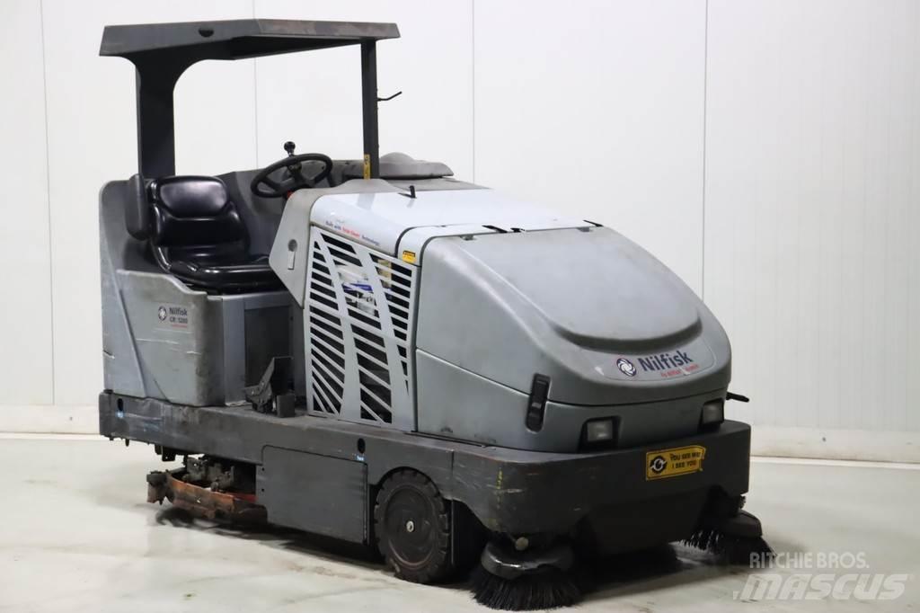 Nilfisk CR1200 Sweepers