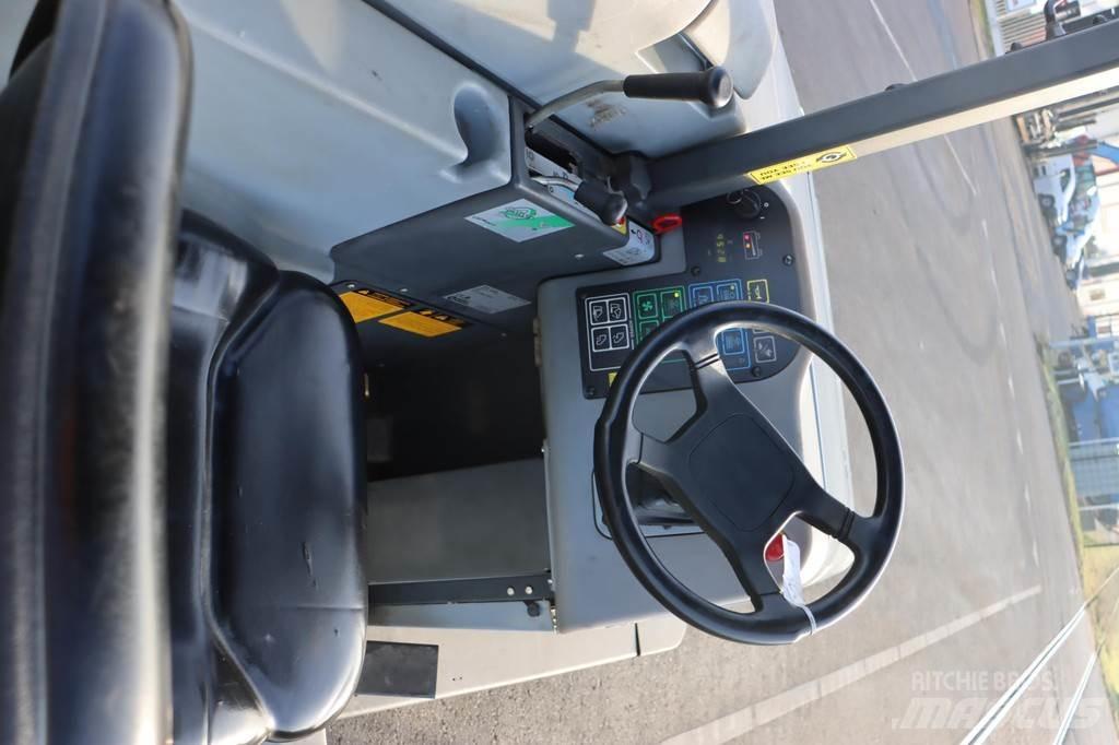 Nilfisk CR1200 Sweepers