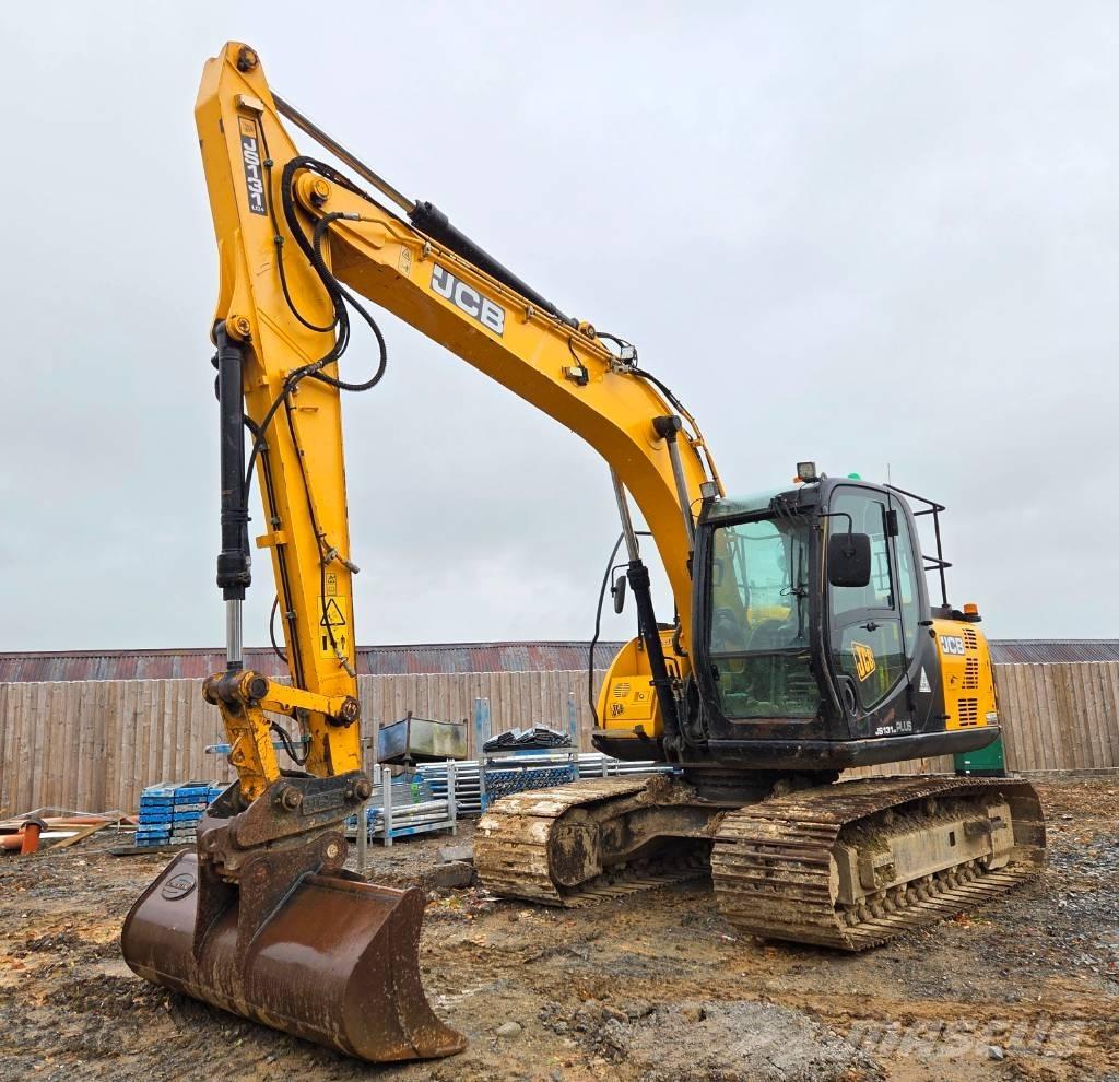 JCB JS 131 LC Crawler excavators