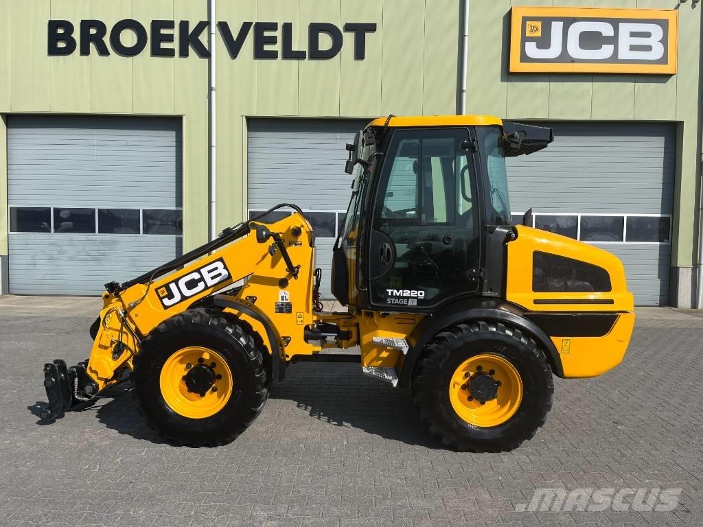 JCB TM 220 Telehandlers for agriculture
