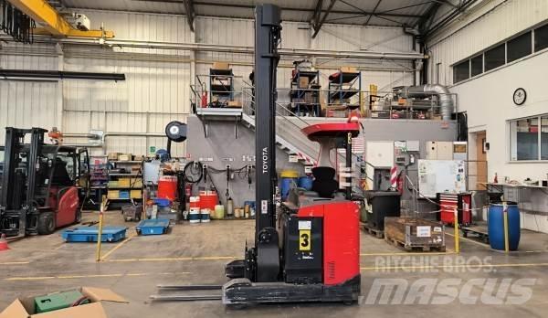 Manitou 8FBRE16 Self propelled stackers