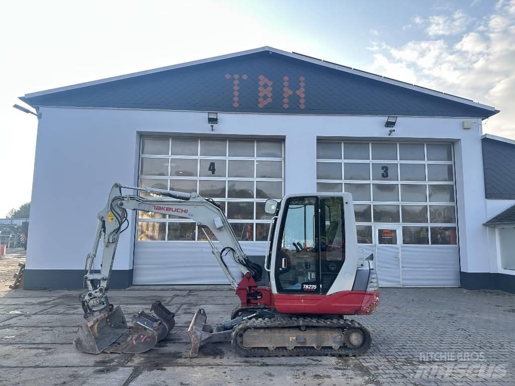 Takeuchi TB 235 Mini excavators < 7t (Mini diggers)