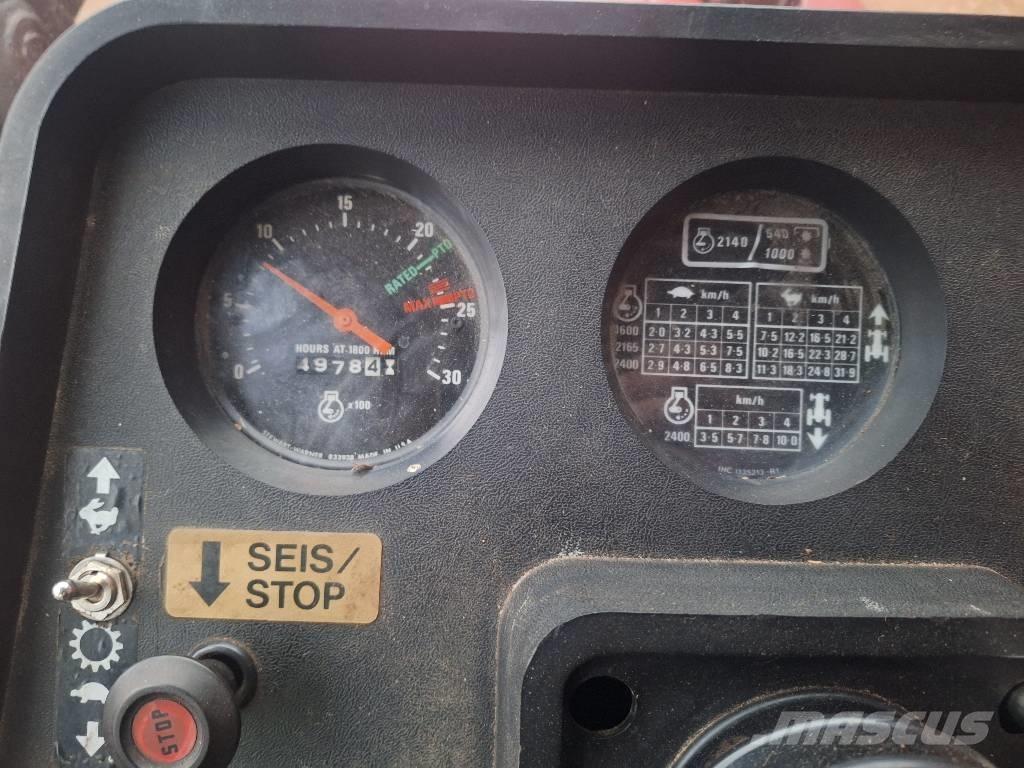 Case IH 885 XL Tractors