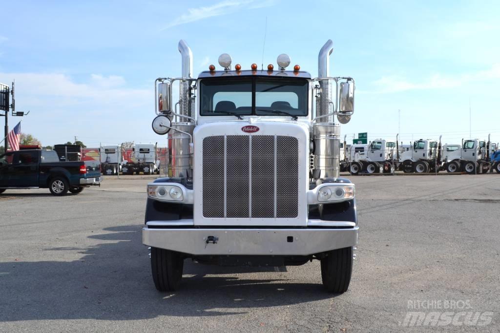 Peterbilt 389 Tractor Units