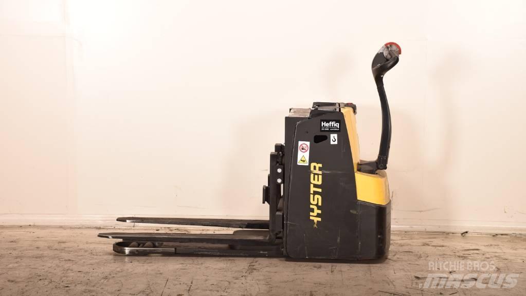 Hyster S2.4HBE Low lifter