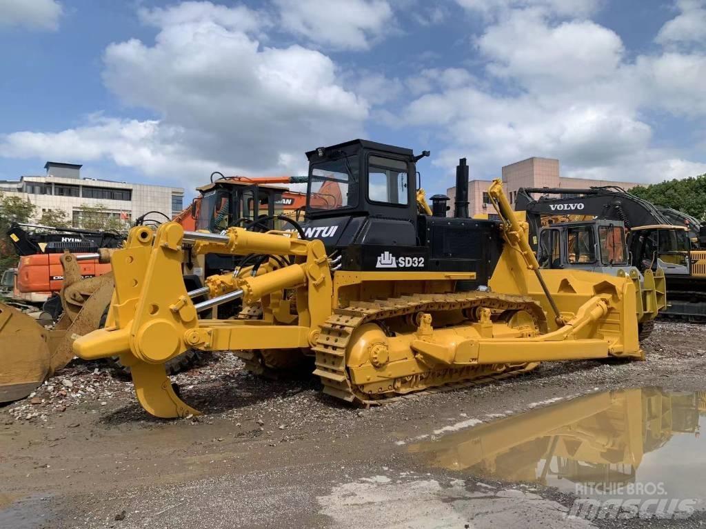 Shantui SD 32 Crawler dozers