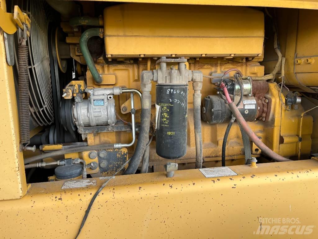 John Deere 770 BH Graders
