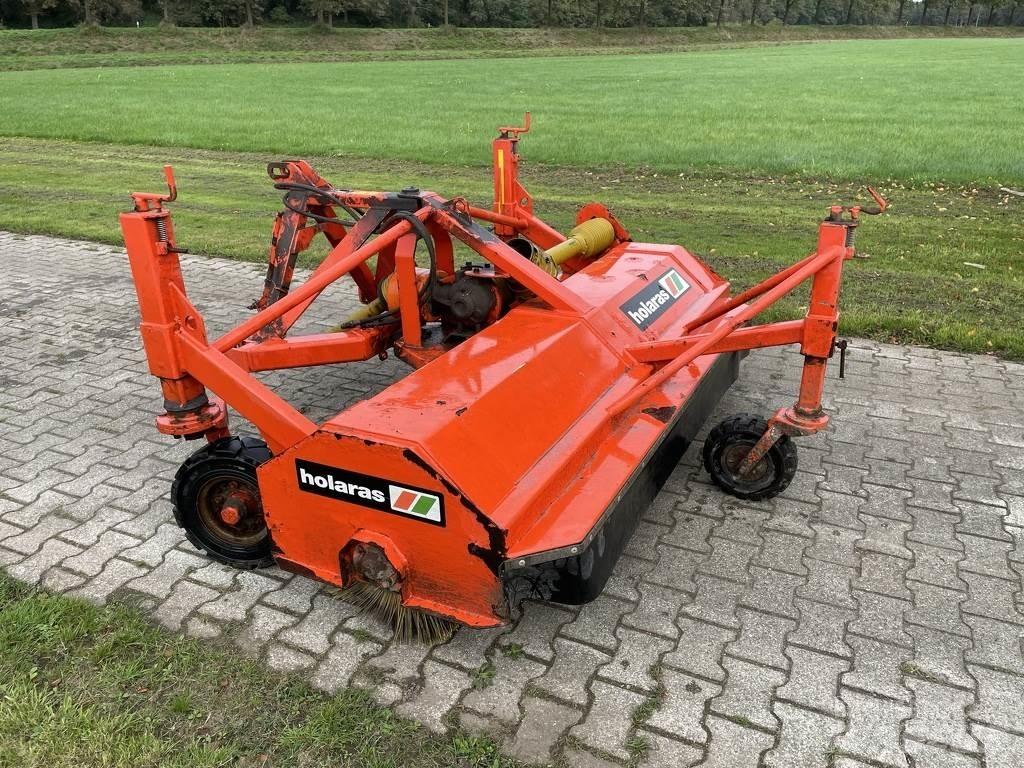 Holaras A220 Sweepers