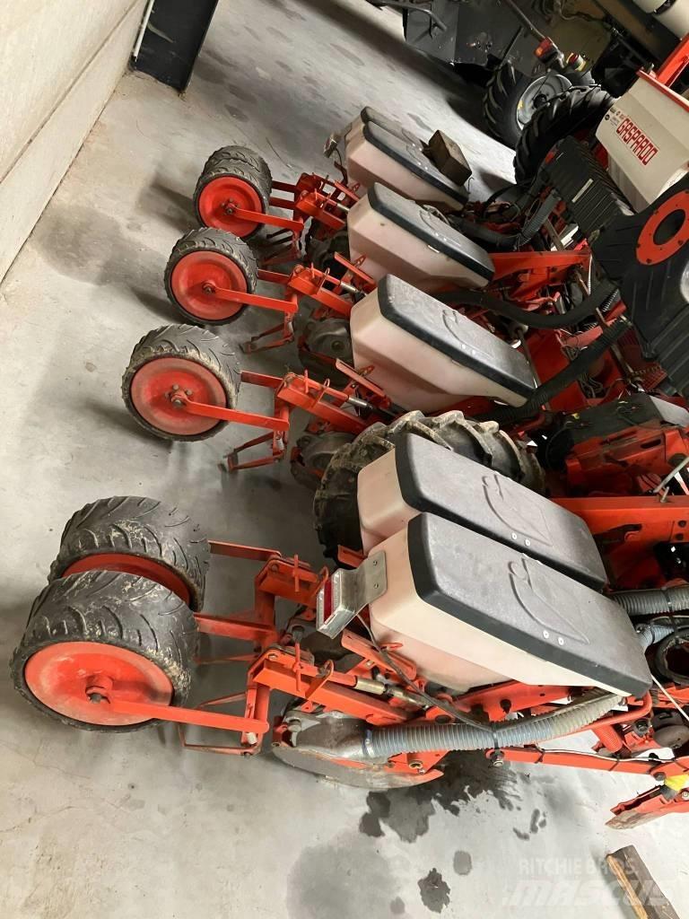 Kuhn gaspardo Precision sowing machines