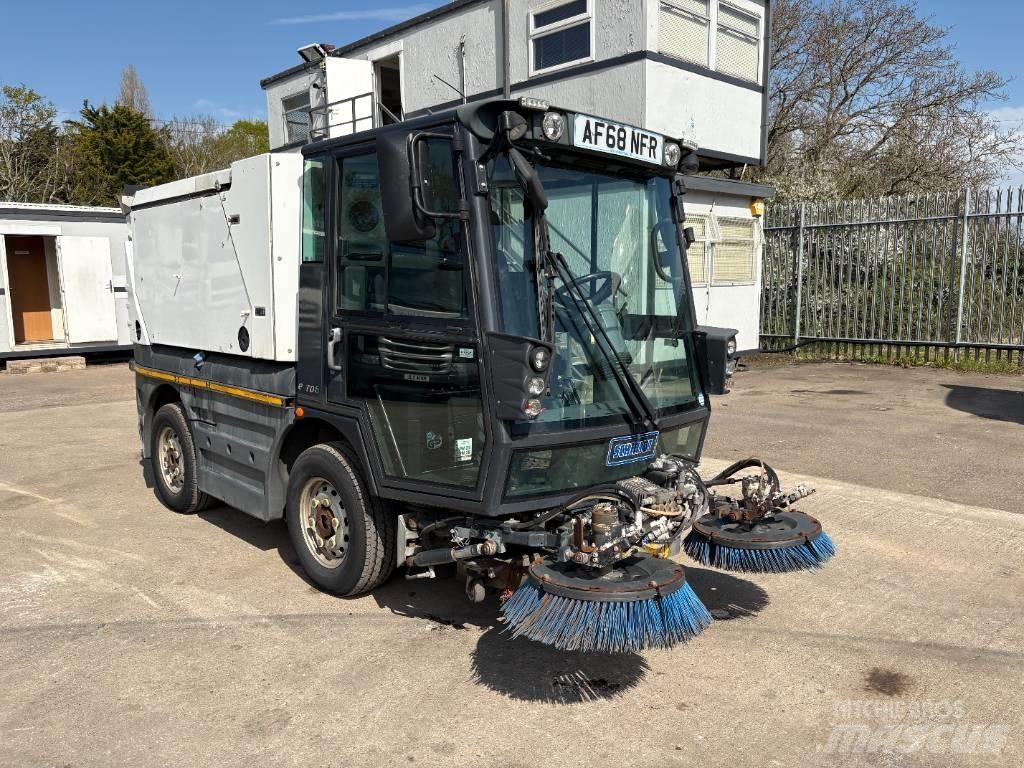 Schmidt Swingo 200 Sweeper trucks