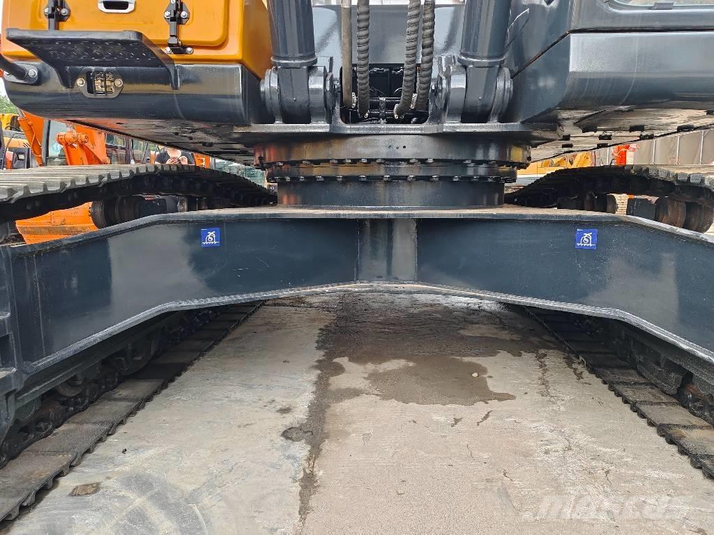Hyundai R350LVS Crawler excavators