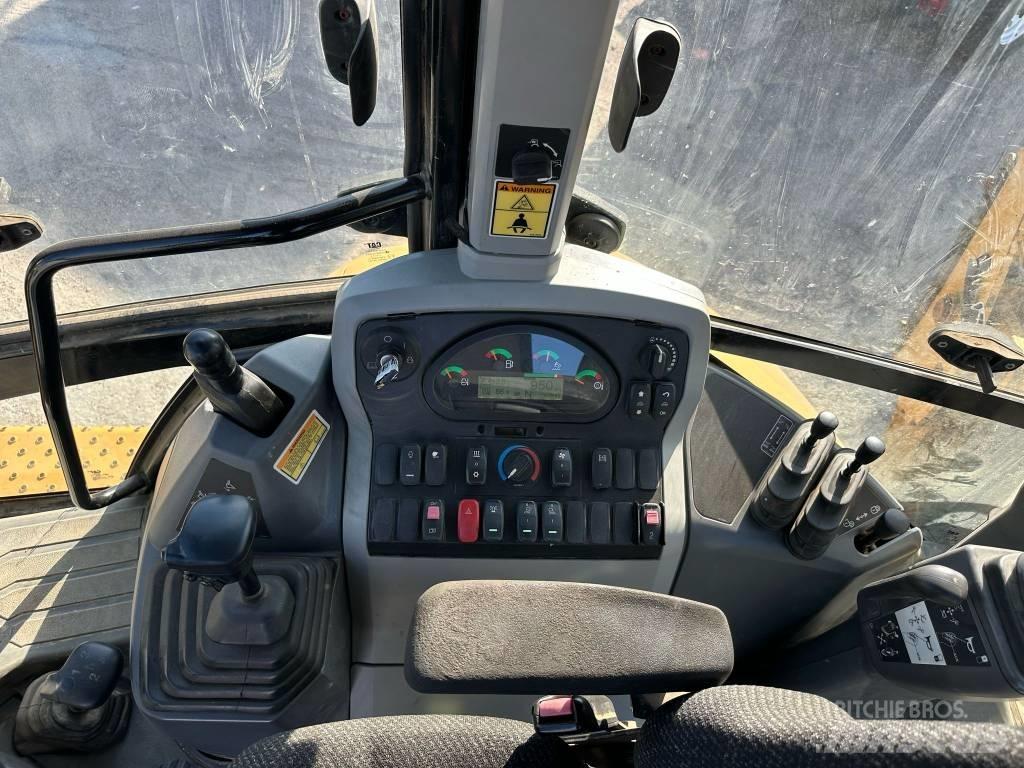 CAT 420F2 Backhoe loaders