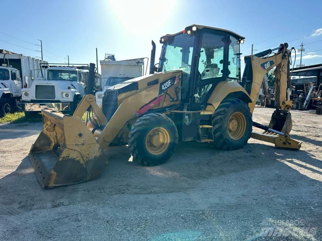 CAT 420F2 Backhoe loaders