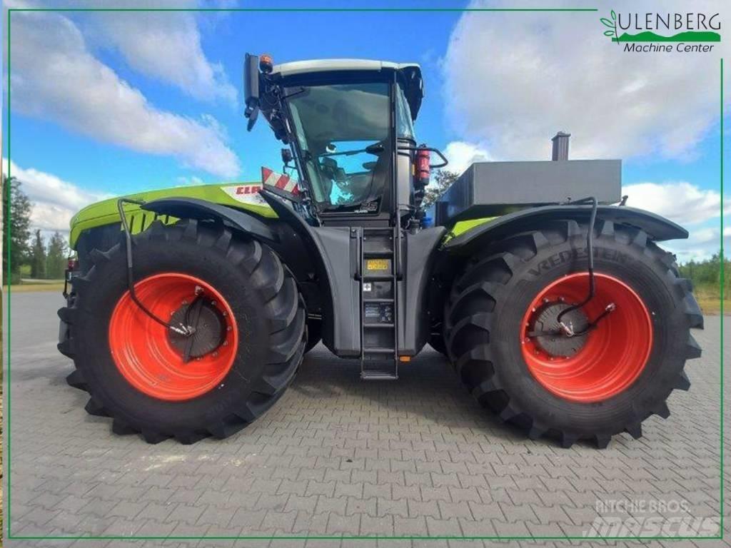 CLAAS XERION 5000 Tractors