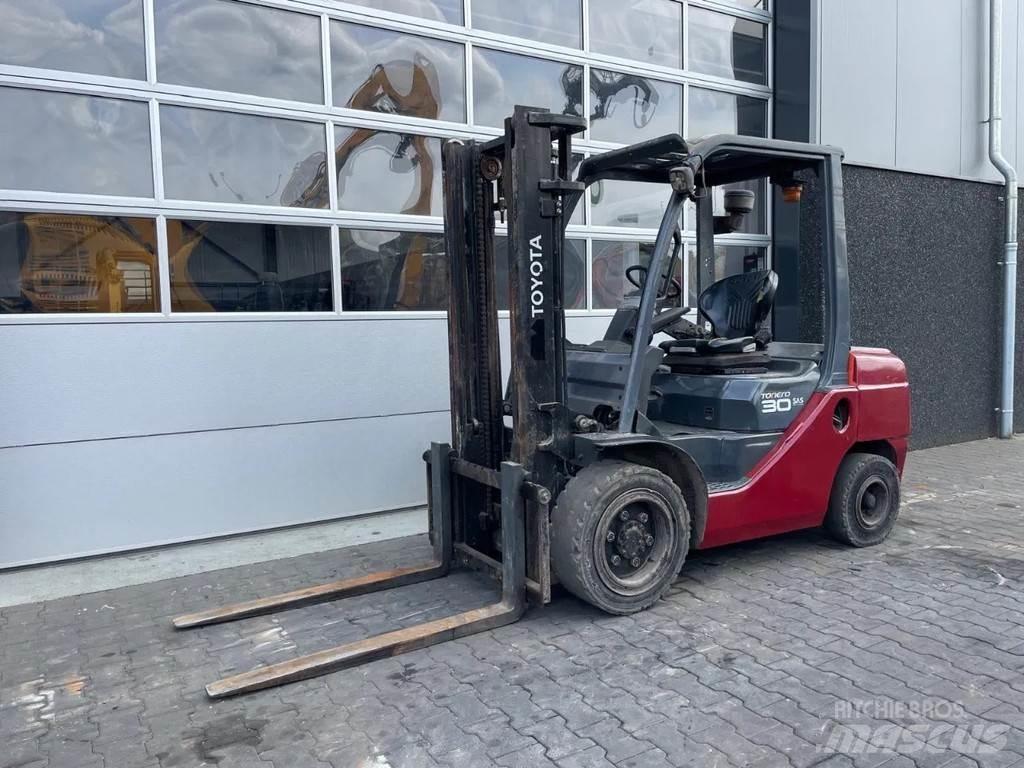 Toyota 02-8DF30 Forklift trucks - others