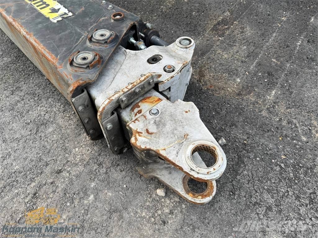 Komatsu 165F Forwarder cranes