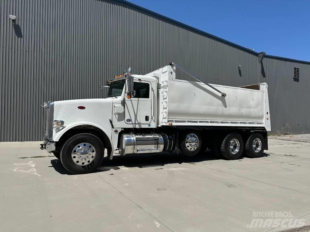 Peterbilt 367 Tipper trucks