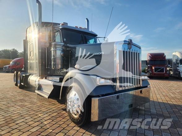 Kenworth W900 Tractor Units