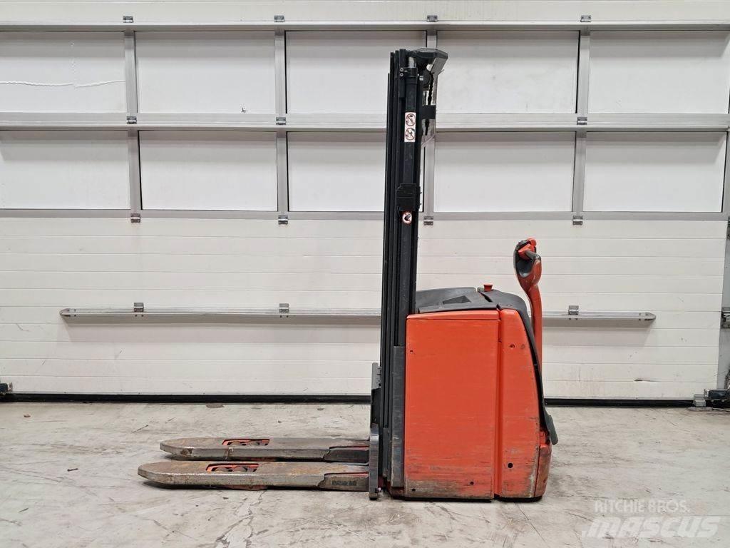 Linde L14 Pedestrian stacker