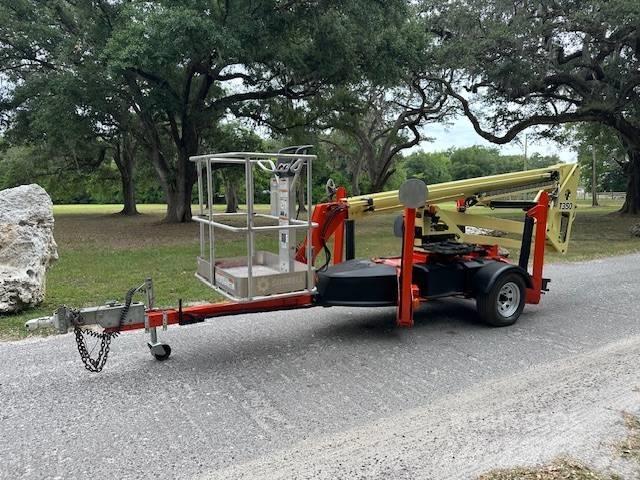 JLG T 350 Trailer mounted aerial platforms