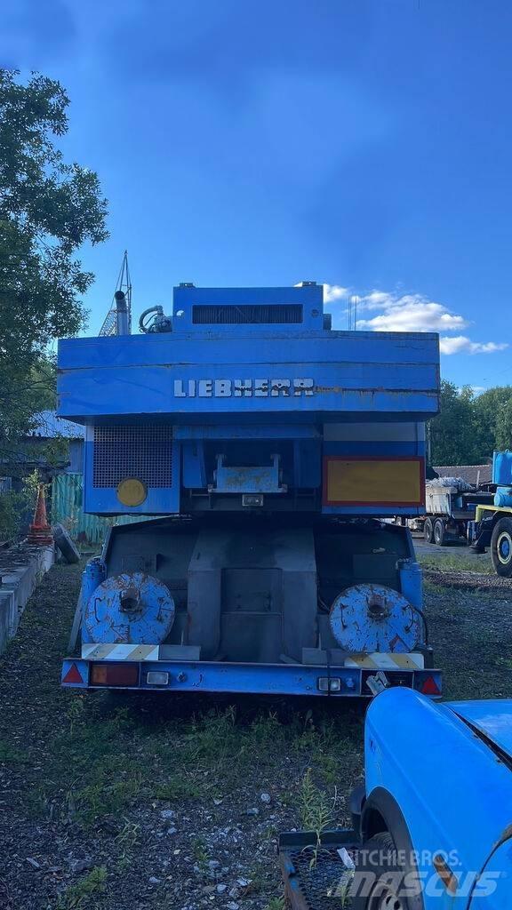 Liebherr LT 90 All terrain cranes