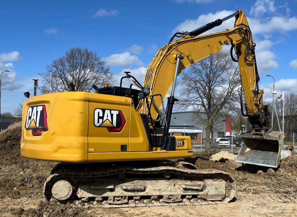 CAT 320 Crawler excavators