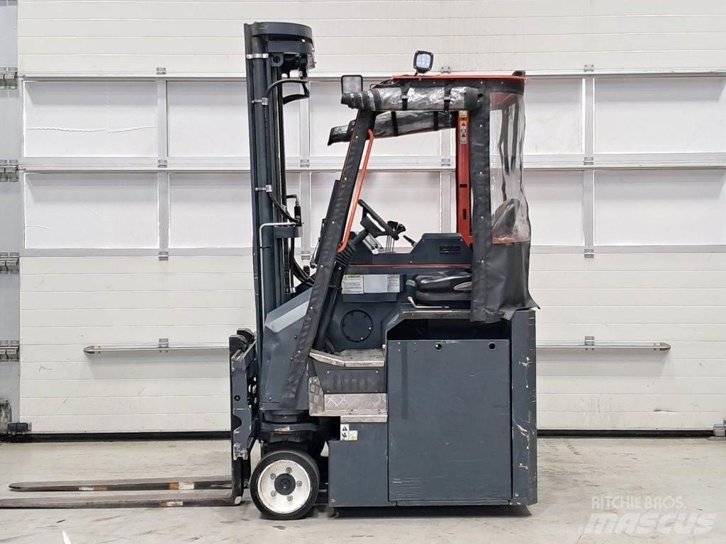 Combilift CBE2500 Sideloaders