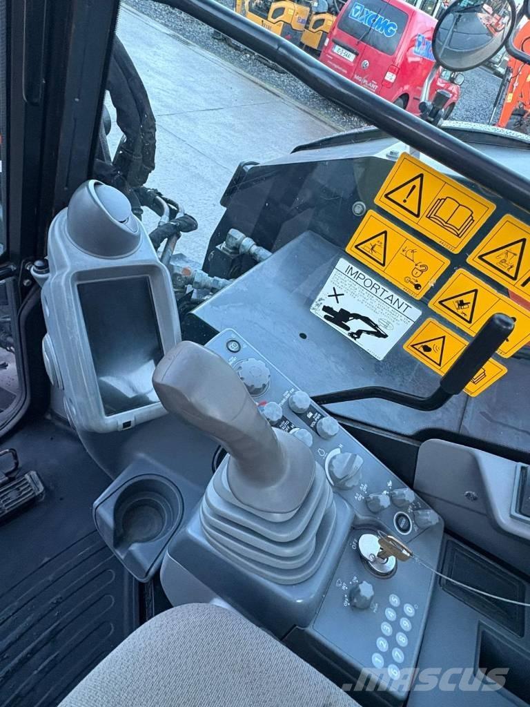 Hitachi ZX85USB-6 Midi excavators  7t - 12t