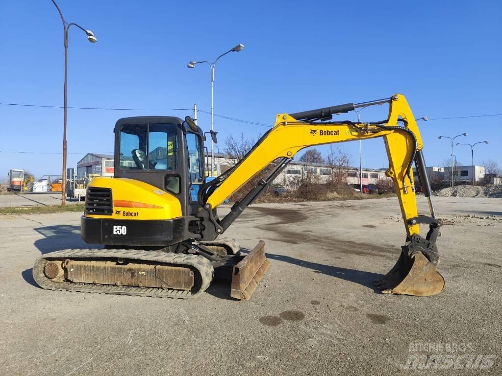 JCB 8085 Midi excavators  7t - 12t