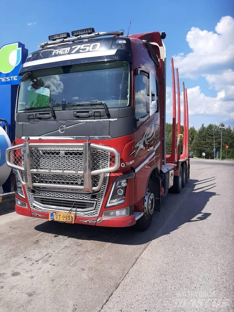 Volvo FH 16 Timber trucks