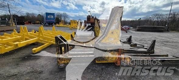 CSI DL4400 Chainsaws and clearing saws