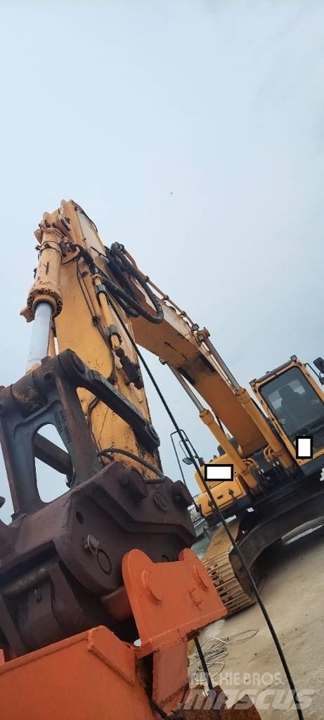 Hyundai Robex 300 LC Crawler excavators