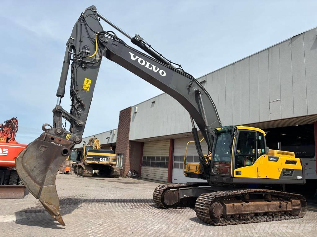 Volvo EC 300 D L Crawler excavators