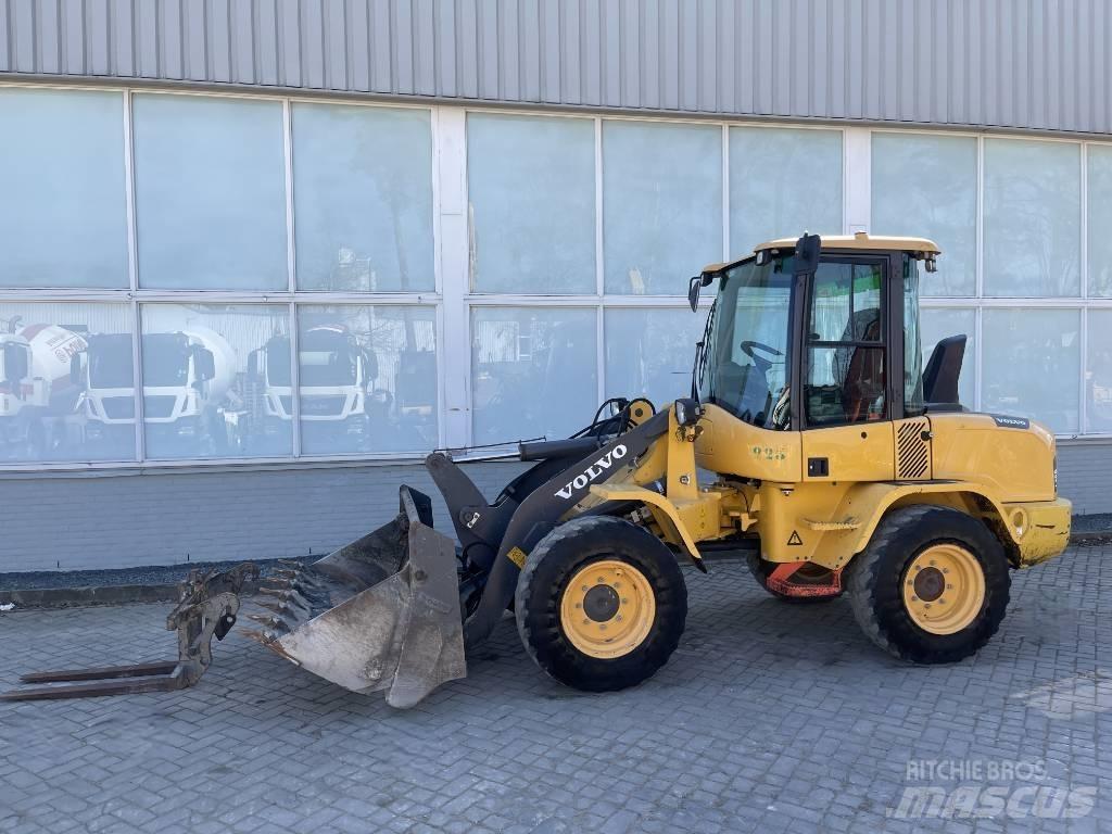 Volvo L 30 G     2018     CE Wheel loaders