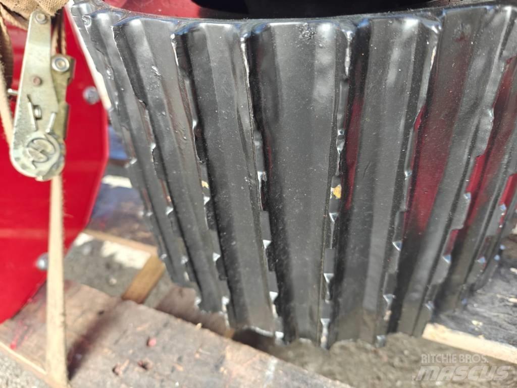 Log Max 4000 Harvester heads