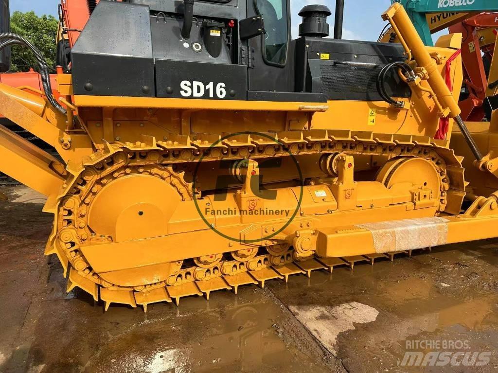 Shantui SD 16 Crawler dozers
