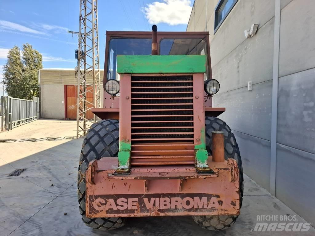 CASE Vibromax W1102D Single drum rollers