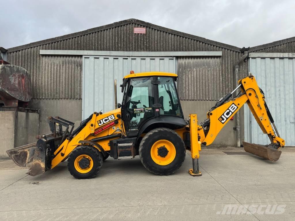 JCB 3 CX Backhoe loaders