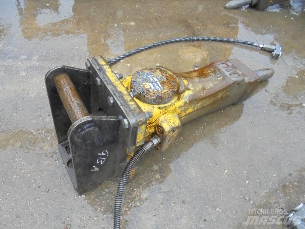 Atlas Copco SB 202 Hammers / Breakers
