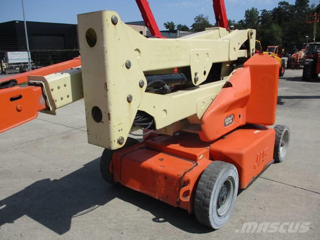 JLG E 400 AJPN (687) Compact self-propelled boom lifts