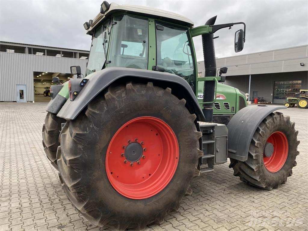 Fendt 820 Tractors