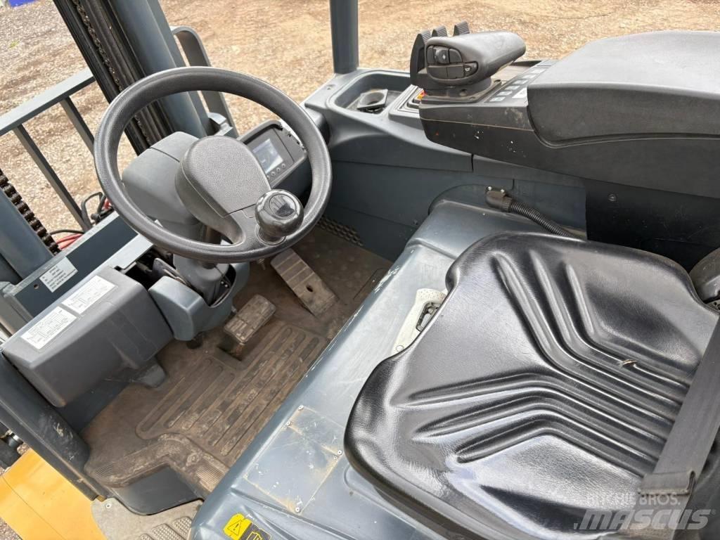 CAT EP 45 Electric forklift trucks
