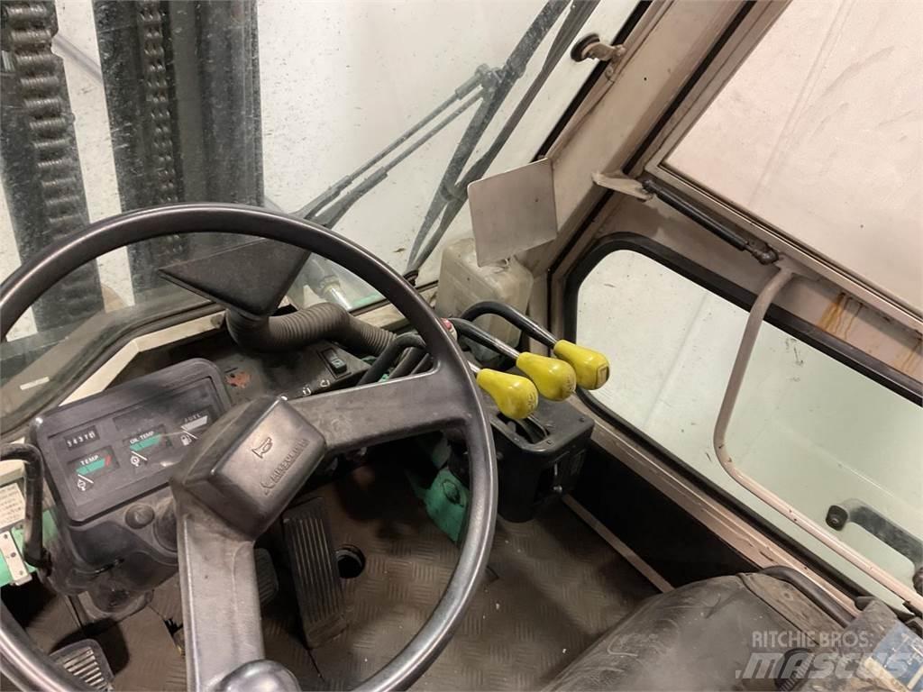 Mitsubishi FD40T Diesel trucks