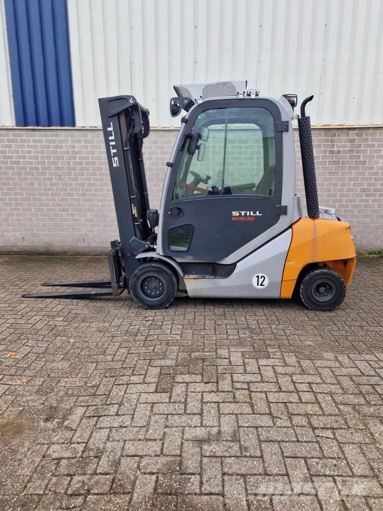 Still RX70-30 Forklift trucks - others