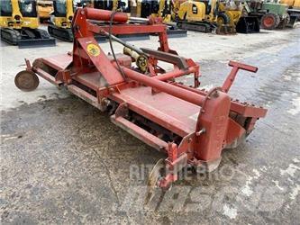 Rau RE 30 Row crop cultivators
