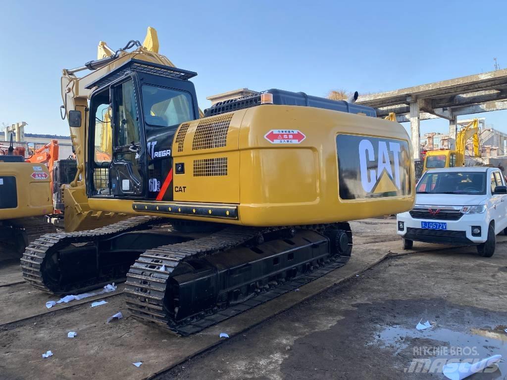 CAT 326 D2L Crawler excavators