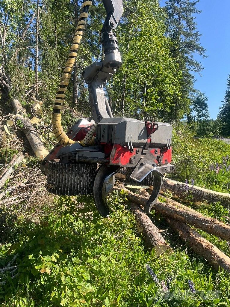 Log Max 7000 XT Harvester heads
