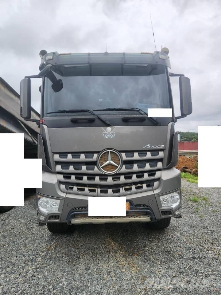 Mercedes-Benz 3951 Site dumpers