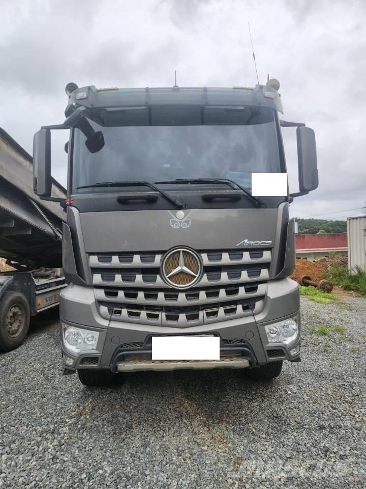 Mercedes-Benz 3951 Site dumpers