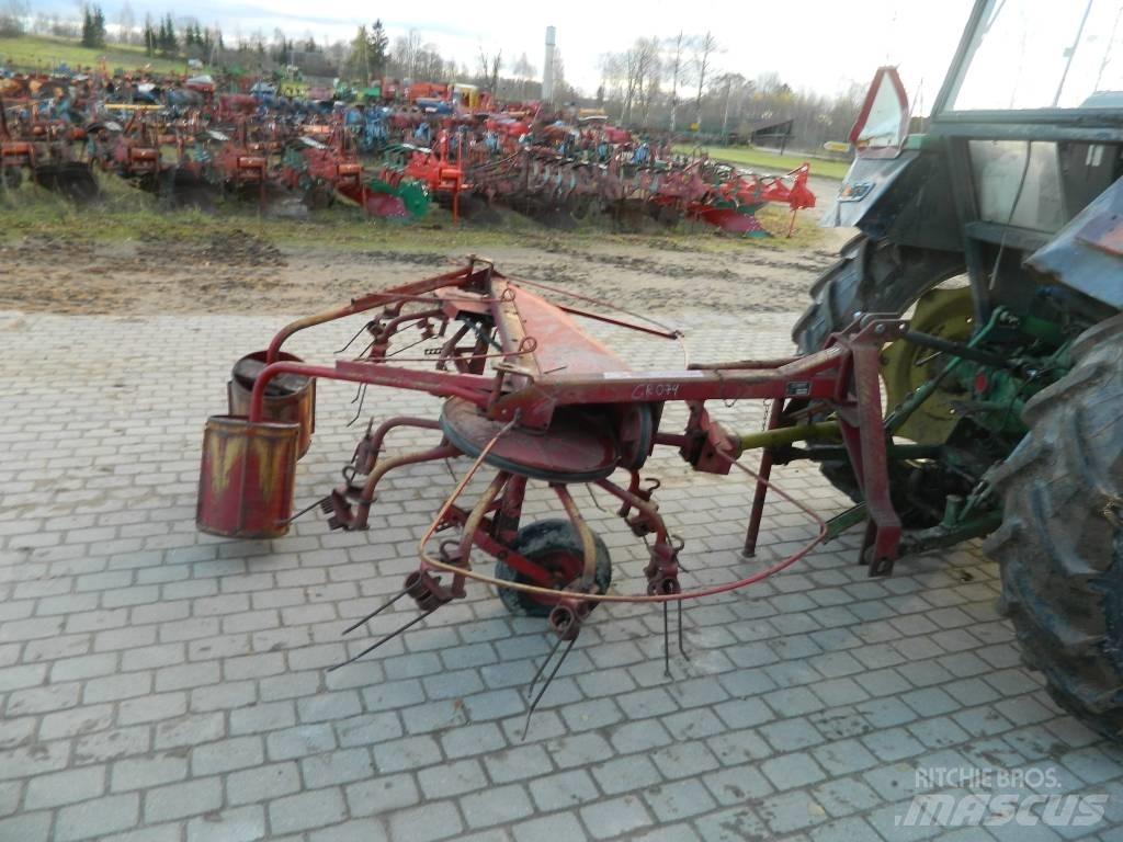 JF CR 320 Rakes and tedders
